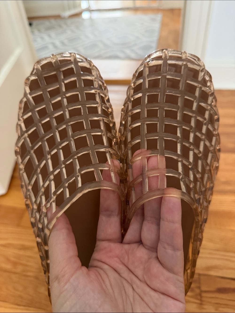 DV by Dolce Vita Tan Lattice Slide Jelly Mules - Picture 2 of 3
